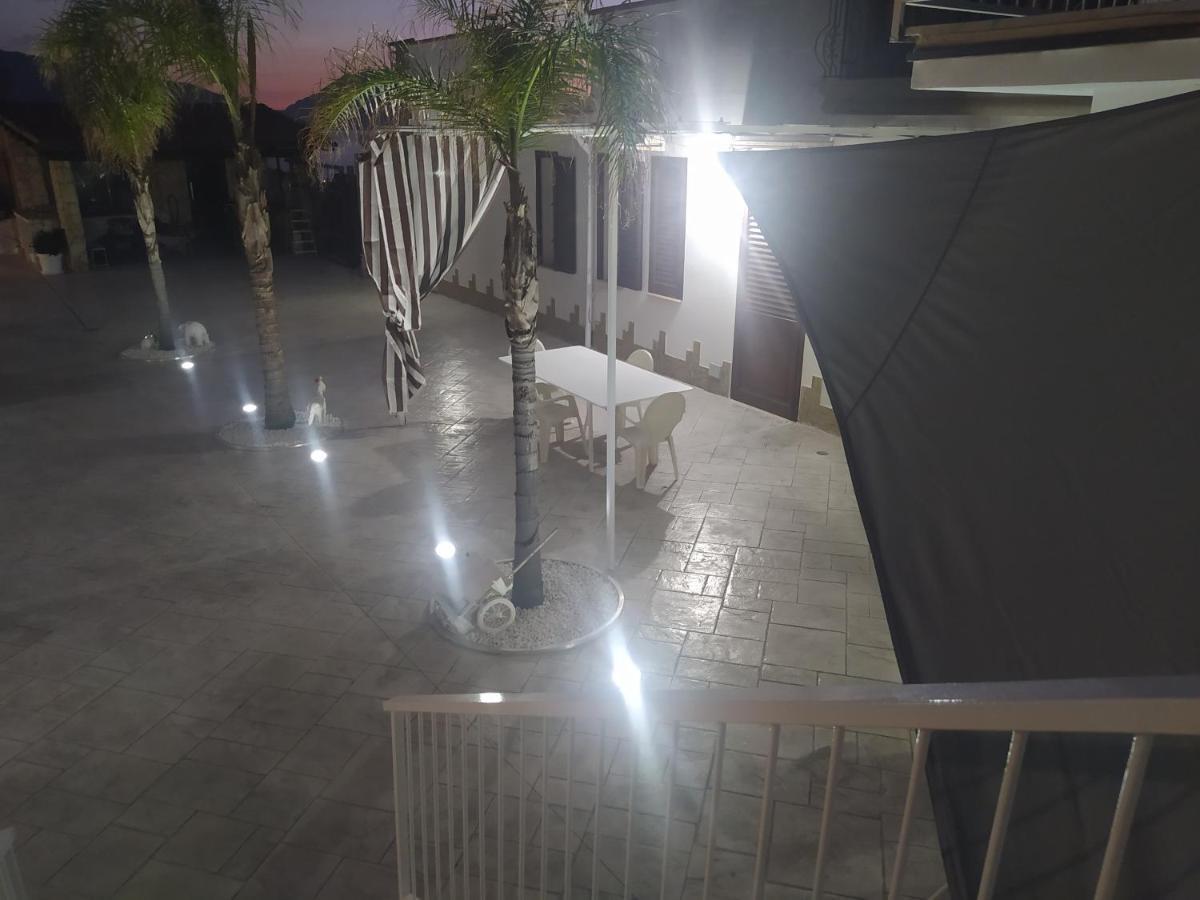Case Vacanze Piccolo Balestrate Exterior foto