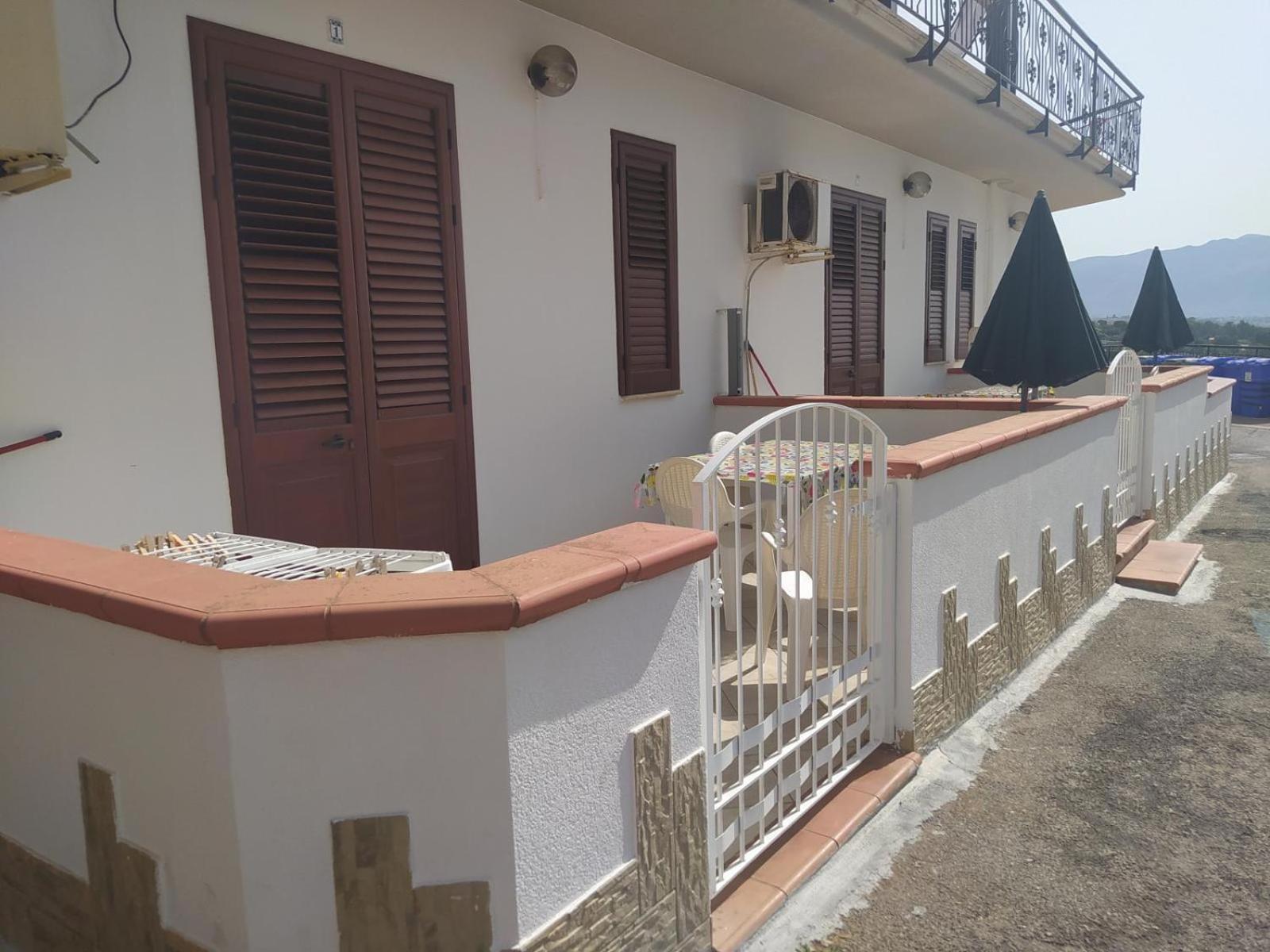 Case Vacanze Piccolo Balestrate Exterior foto